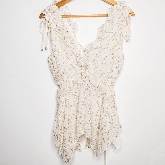 10 Crosby Derek Lam Metallic Ruffle Ivory Gold Fairycore Asymmetrical Top Sz 8 M - Picture 2 of 8